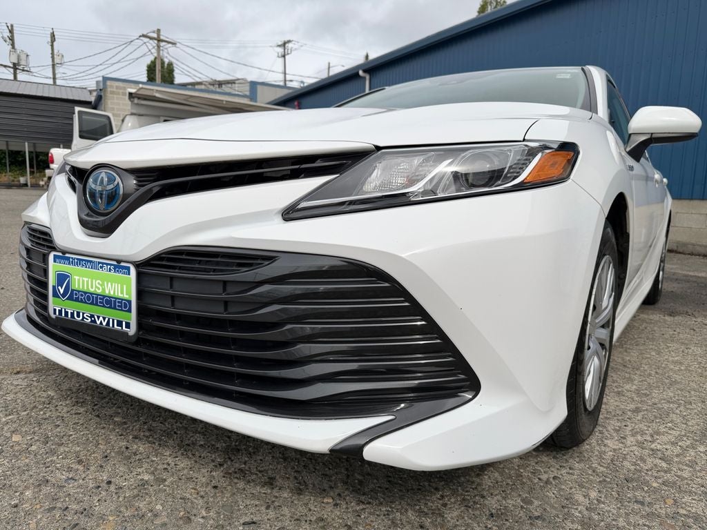 2020 Toyota Camry Hybrid LE