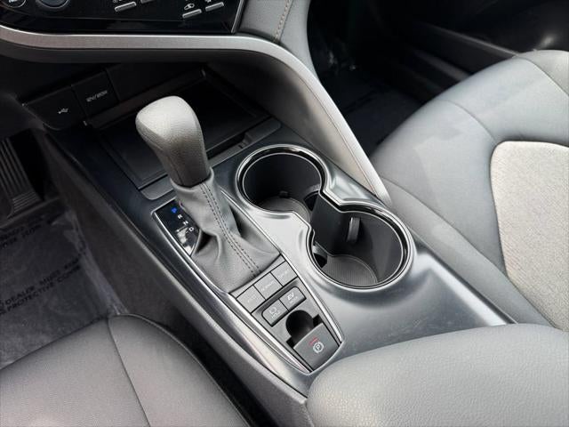 2020 Toyota Camry Hybrid LE