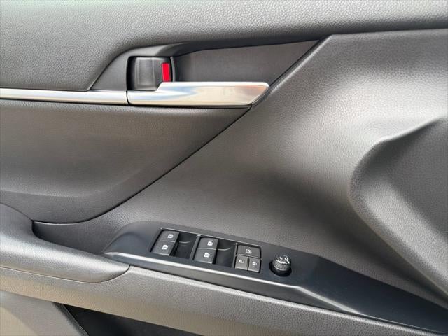 2020 Toyota Camry Hybrid LE