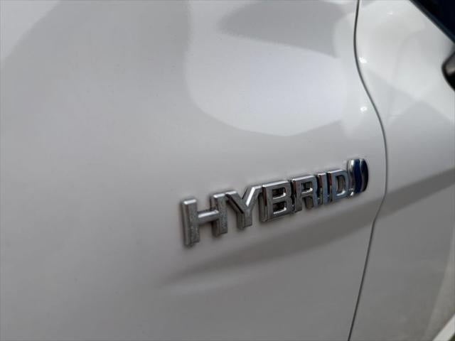 2020 Toyota Camry Hybrid LE