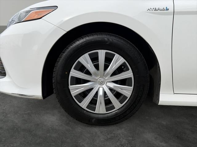 2020 Toyota Camry Hybrid LE