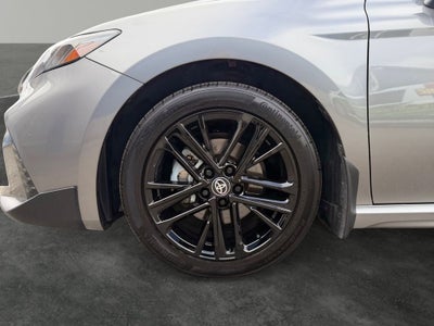 2025 Toyota Camry SE HYBRID
