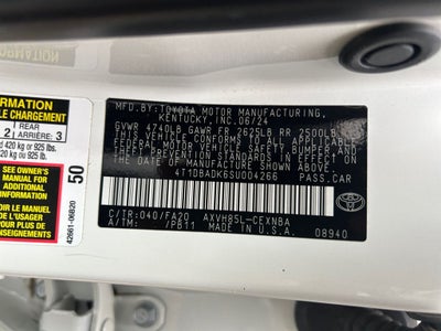 2025 Toyota CAMRY LE