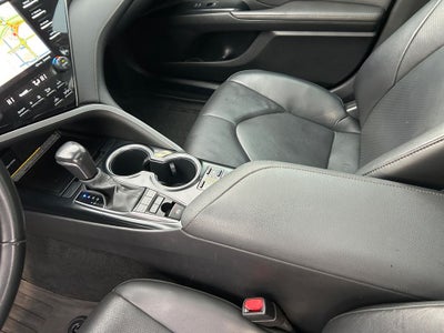 2020 Toyota CAMRY HYBRID XLE