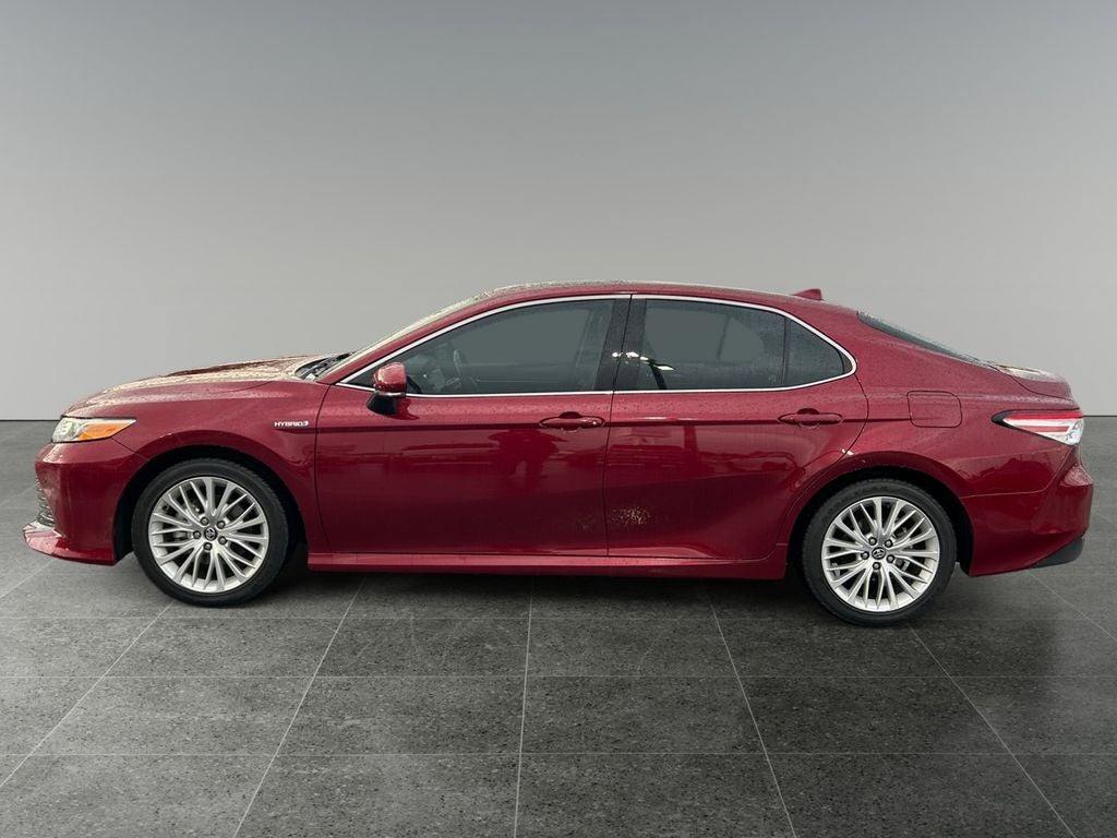 2020 Toyota CAMRY HYBRID XLE