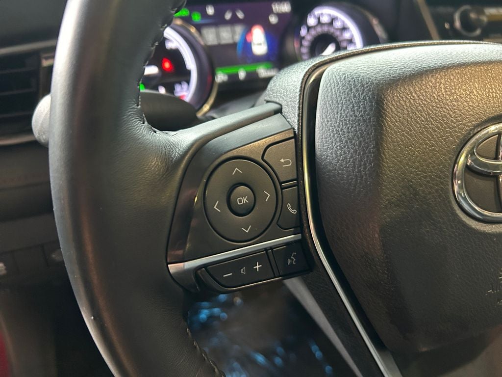 2020 Toyota Camry Hybrid XLE