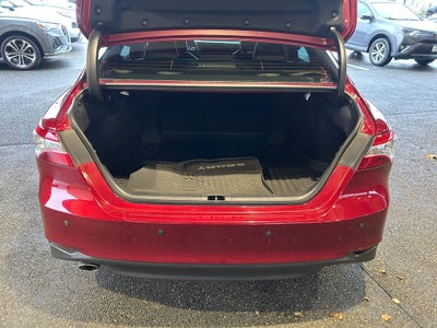 2020 Toyota Camry Hybrid XLE