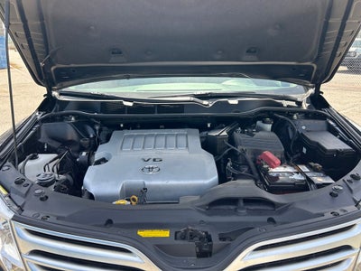 2011 Toyota VENZA Base 1 Owner/Bought here new