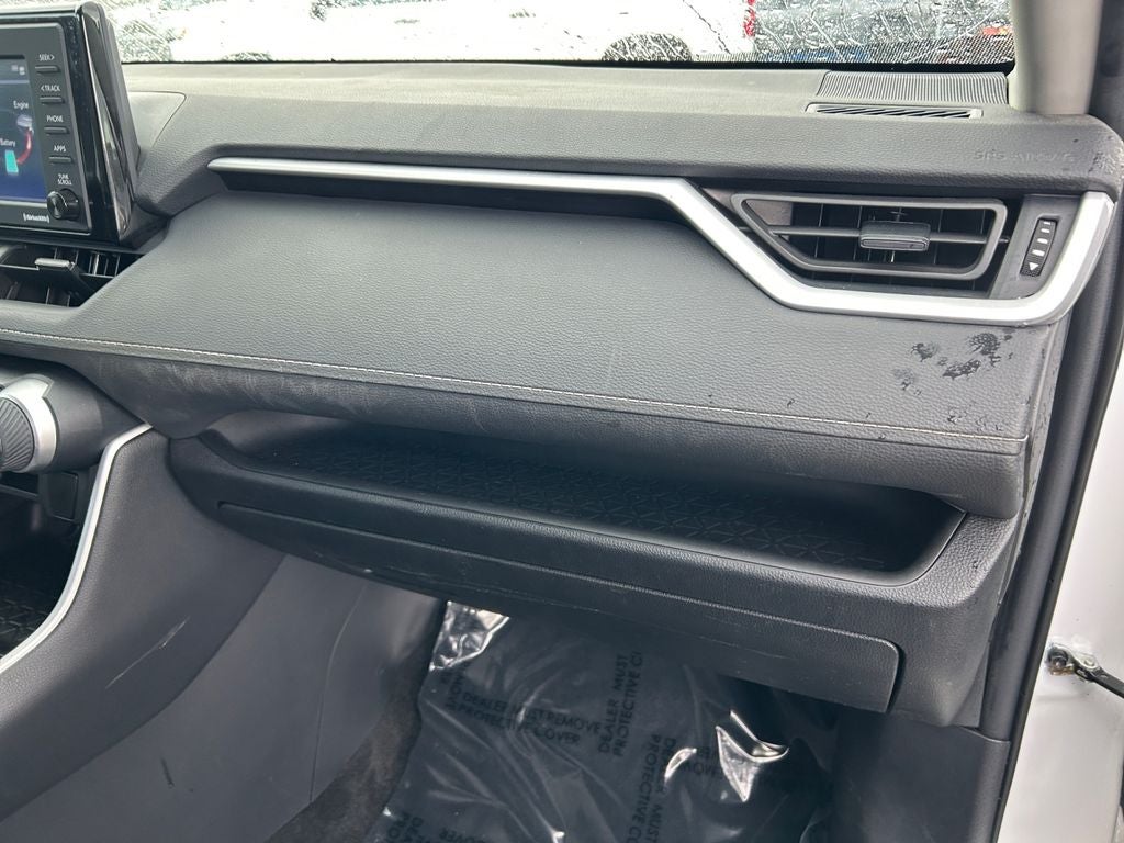 2021 Toyota RAV4 HYBRID LE