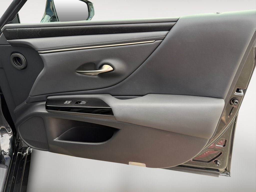 2023 Lexus ES 250