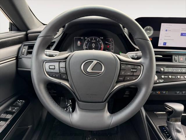 2023 Lexus ES 250