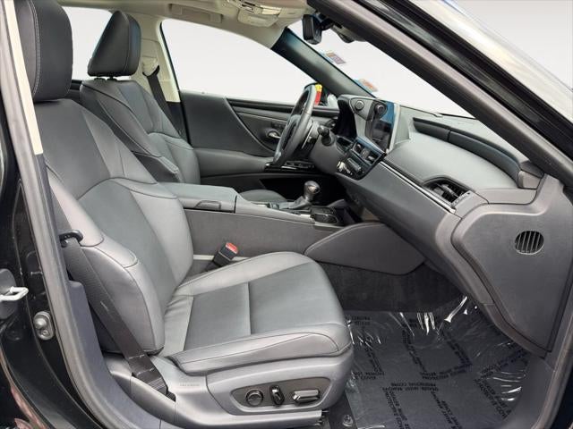 2023 Lexus ES 250