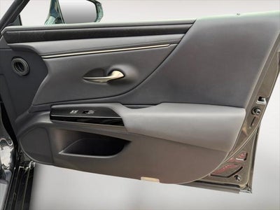 2023 Lexus ES 250
