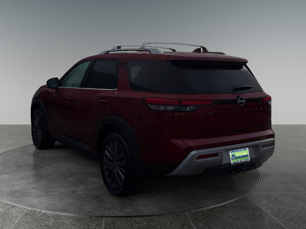 2023 Nissan Pathfinder SL