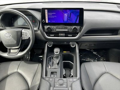 2024 Toyota GRAND HIGHLANDER XLE