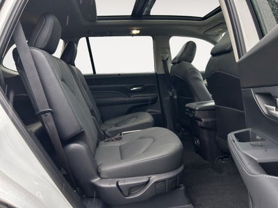 2025 Toyota GRAND HIGHLANDER Platinum