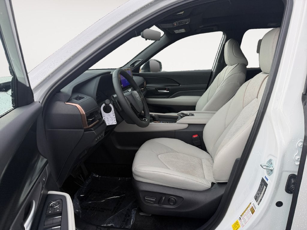 2026 Toyota Grand Highlander Hybrid Hybrid MAX Platinum