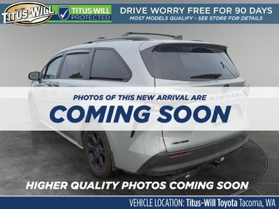 2025 Toyota Sienna Woodland Edition 7 Passenger