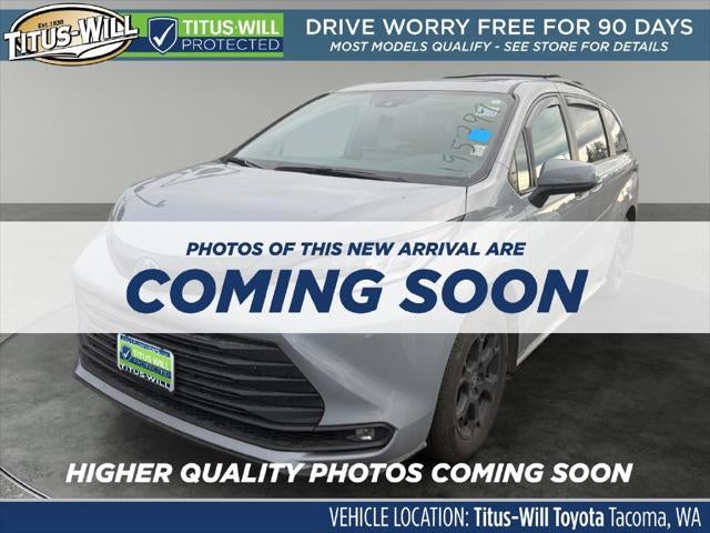 2025 Toyota Sienna Woodland Edition 7 Passenger