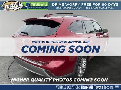 2022 Toyota Highlander Hybrid Platinum
