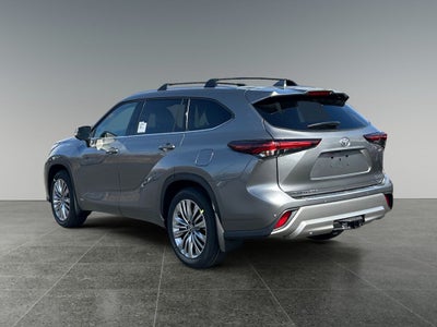 2026 Toyota Highlander Hybrid Platinum