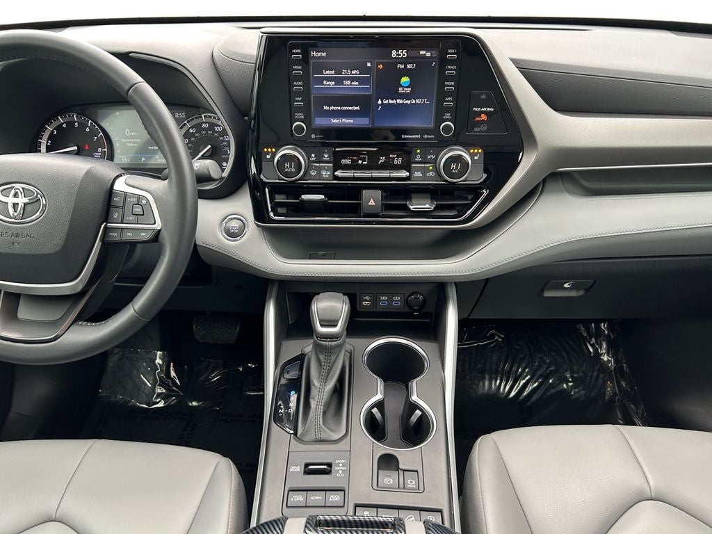2022 Toyota HIGHLANDER XLE