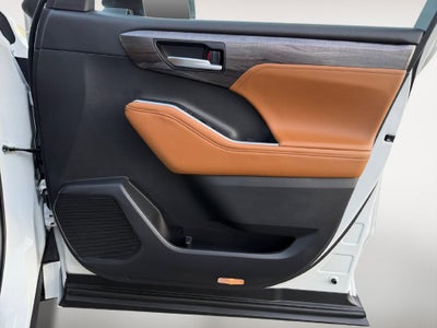 2026 Toyota Highlander Platinum