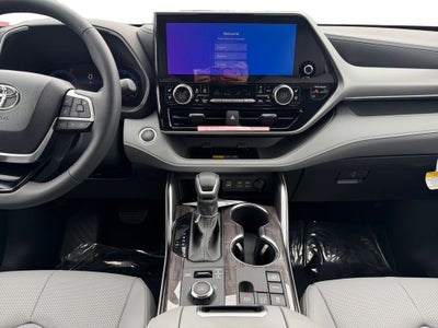 2026 Toyota Highlander Platinum