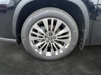 2026 Toyota Highlander Platinum