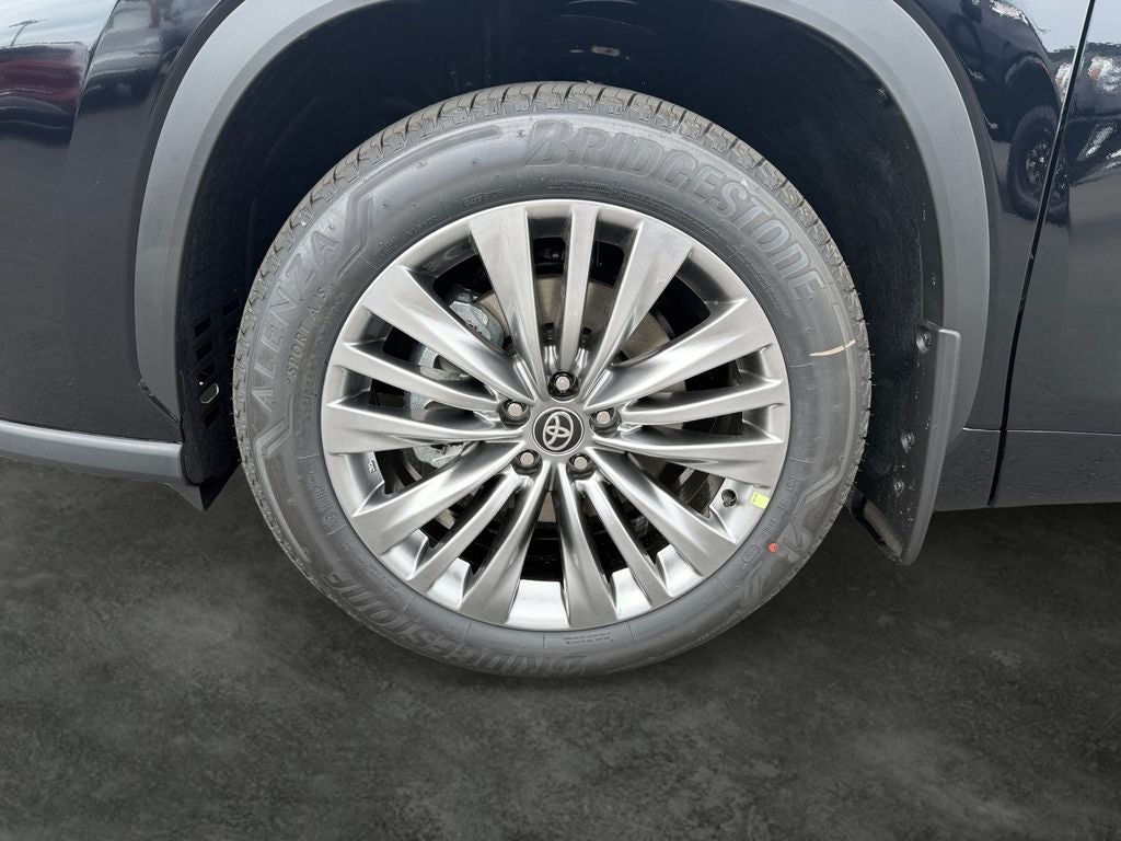 2026 Toyota Highlander Platinum