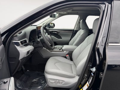 2026 Toyota Highlander Platinum