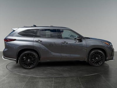 2025 Toyota Highlander XSE