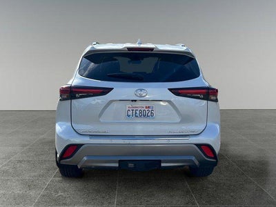 2025 Toyota HIGHLANDER Platinum