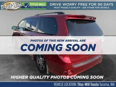 2013 Toyota Sienna SE 8 Passenger