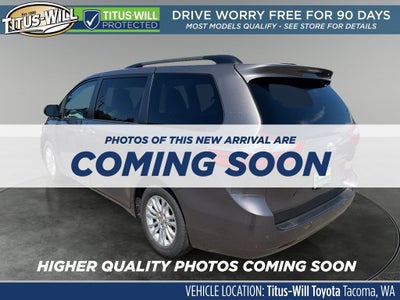2015 Toyota Sienna XLE 8 Passenger