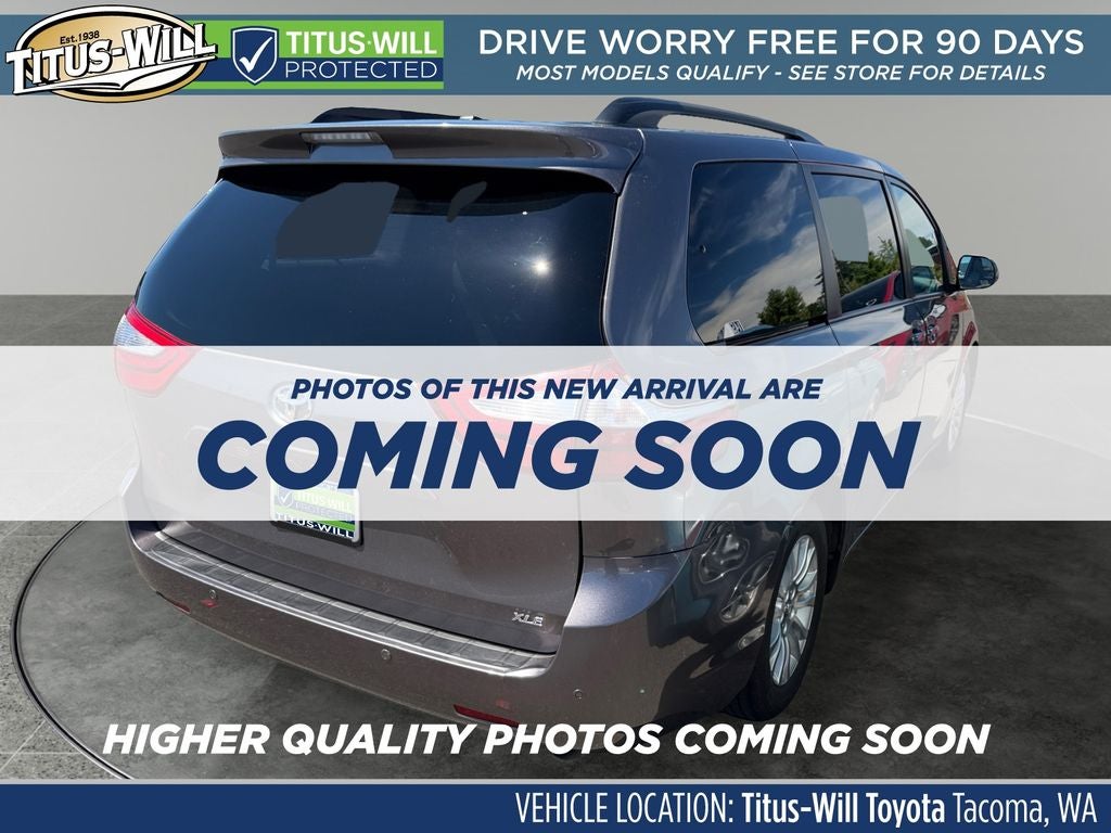 2015 Toyota Sienna XLE 8 Passenger