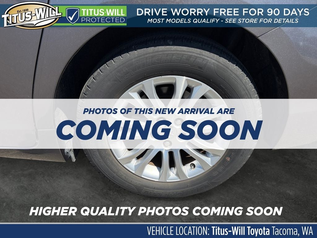 2015 Toyota Sienna XLE 8 Passenger