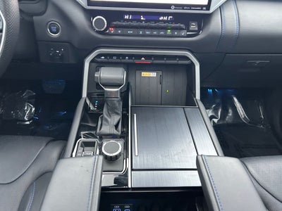 2023 Toyota TUNDRA 4X4 Platinum 1 Owner Local Trade In