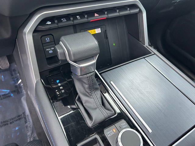 2023 Toyota TUNDRA 4X4 Platinum 1 Owner Local Trade In