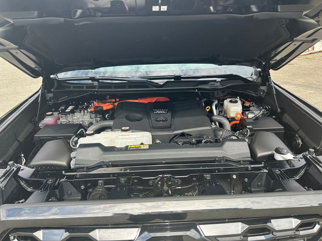 2023 Toyota Tundra Hybrid Platinum