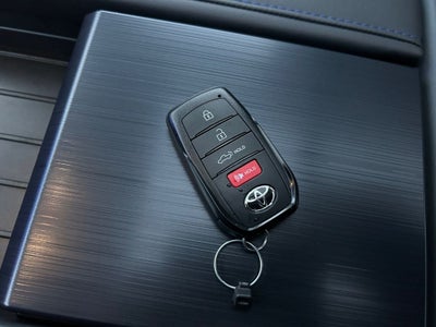 2026 Toyota Tundra i-FORCE MAX Platinum i-FORCE MAX