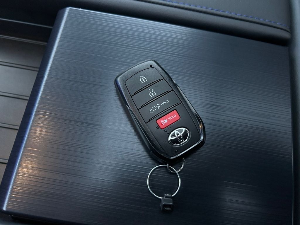 2026 Toyota Tundra i-FORCE MAX Platinum i-FORCE MAX