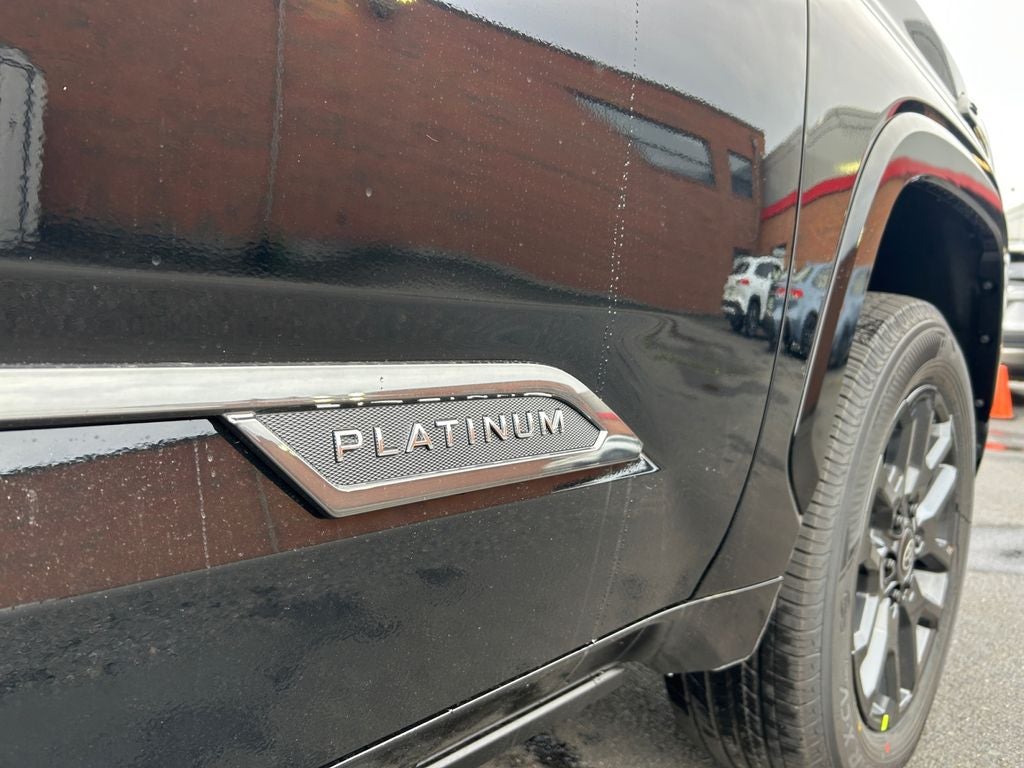 2026 Toyota Tundra i-FORCE MAX Platinum i-FORCE MAX