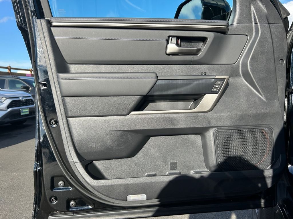 2026 Toyota Tundra i-FORCE MAX Platinum i-FORCE MAX