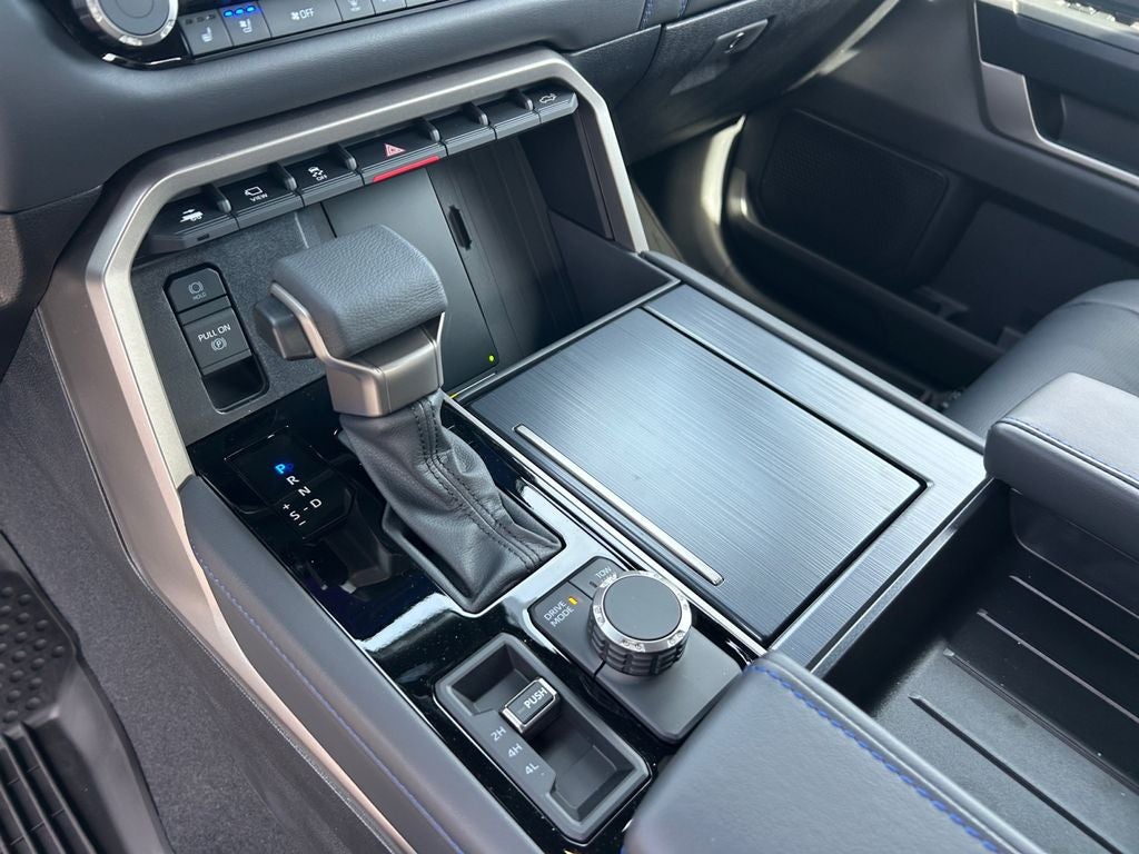 2026 Toyota Tundra i-FORCE MAX Platinum i-FORCE MAX