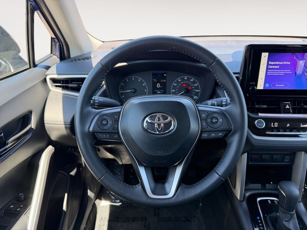 2025 Toyota Corolla Cross LE