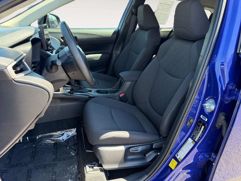 2025 Toyota Corolla Cross LE