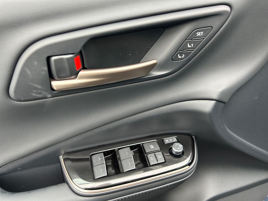 2026 Toyota Toyota Crown Signia XLE