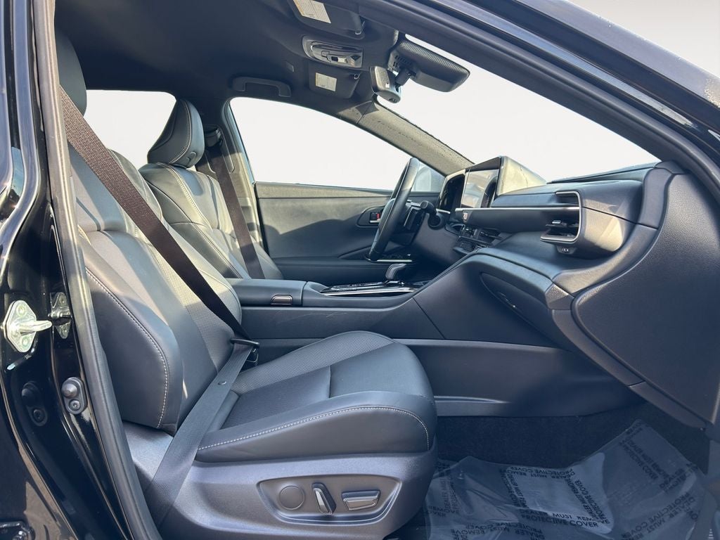 2025 Toyota CROWN SIGNIA XLE Certified