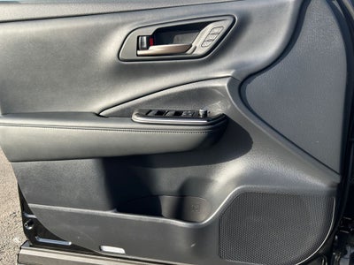 2025 Toyota CROWN SIGNIA XLE Certified